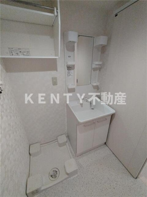 【洗面所】 | ホワイトヴィラージュ雪谷 | 明るい洗面所です