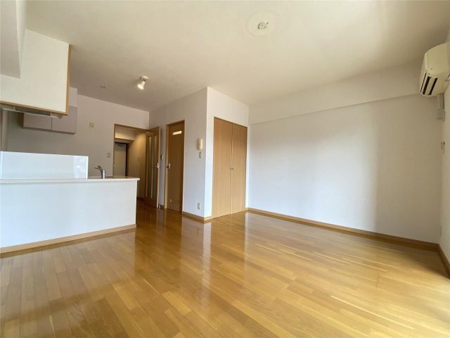 熊本市東区健軍３丁目の賃貸マンションの居間・リビング