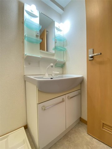 熊本市東区健軍３丁目の賃貸マンションの独立洗面台