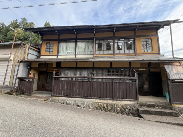 12/26成約　高山市左京町　1,200万円（10/15新規）の外観