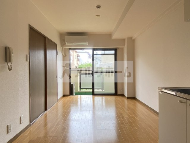 フローラルマンションの居間・リビング