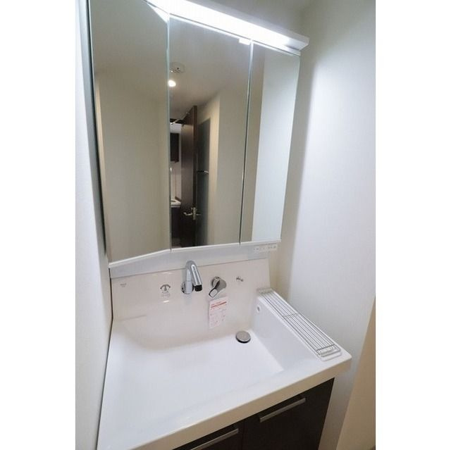 ミュプレ渋谷の独立洗面台