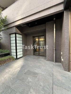 【エントランス】 | La Douceur梅田East