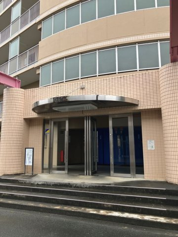 ダイアパレス・ビッグウィング深谷のエントランス