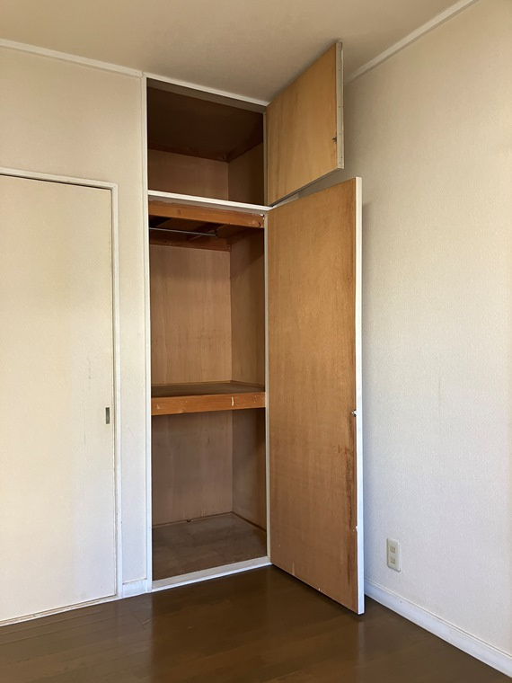 志茂戸建の収納