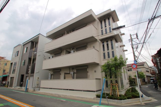 メゾンルミエール