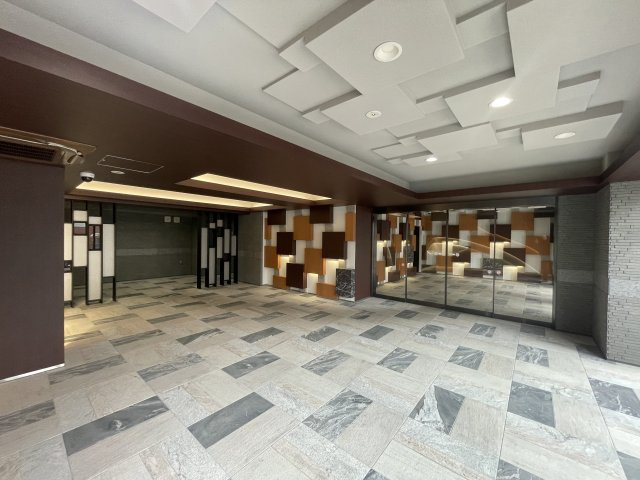 アゼスト堀切菖蒲園Ⅱのロビー