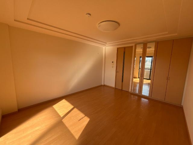 アイランドの内装|洋室