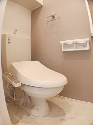 サンセットコースト弐番館のトイレ