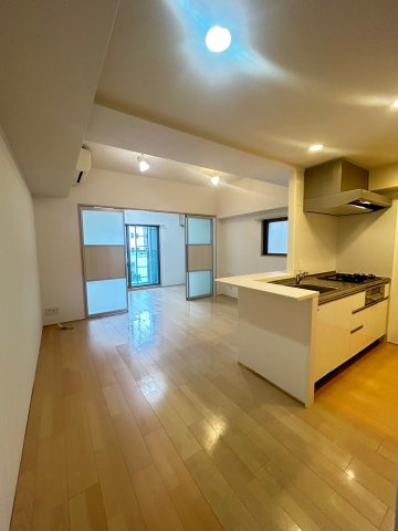 STELLA LUCE 北野坂の居間・リビング