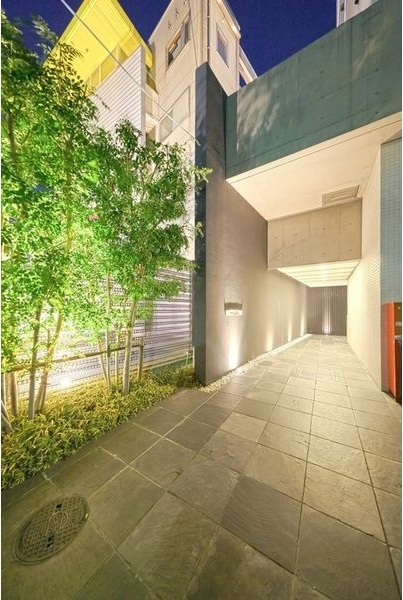 S-FORT六番町のエントランス