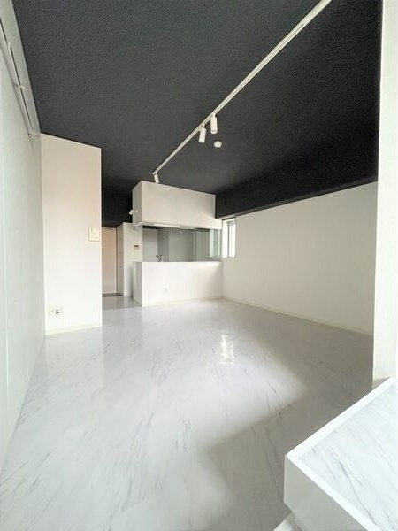 S-FORT六番町の居間・リビング