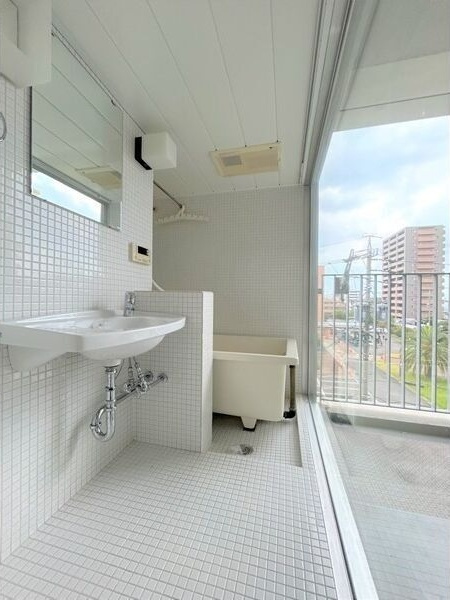 S-FORT六番町の洗面所