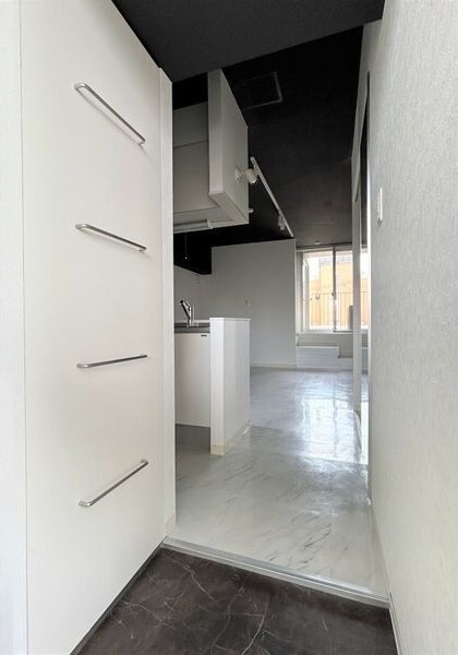 S-FORT六番町の玄関