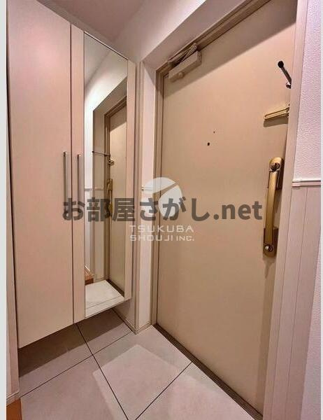 ルミークアン千駄木【ペットOKの28㎡超の1R×文京区】の玄関