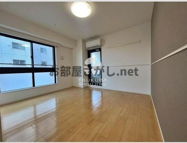 ルミークアン千駄木【ペットOKの28㎡超の1R×文京区】の居間・リビング