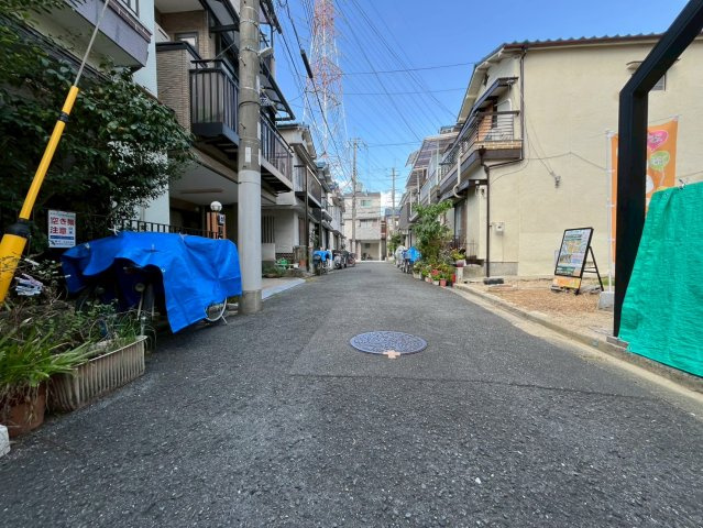 日向町の前面道路含む現地写真|ご予約いただけましたらお仕事終わりの遅い時間などお客様のご都合に合わせてご対応させていただきますのでお気軽にお問合せ下さい！