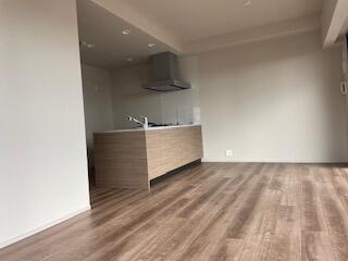 熊本市西区春日３丁目の賃貸マンションの居間・リビング