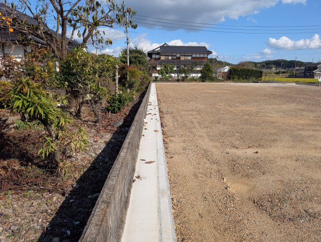鏡野町寺元　売土地93坪の外観