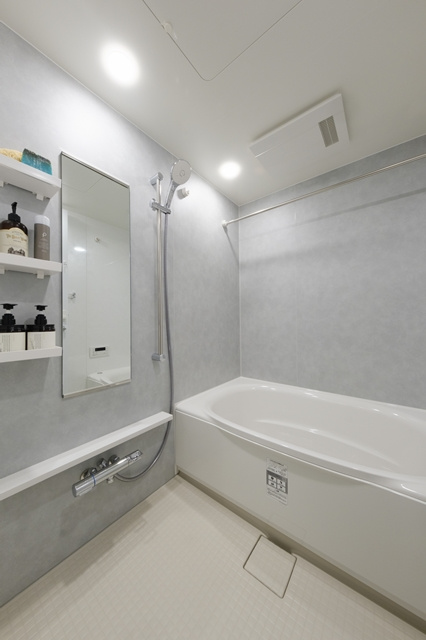 エンクレスト博多BRIGHTの洗面所|脱衣スペースもあります