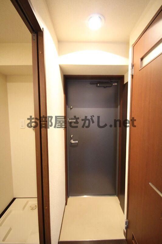ヴァンクール【茗荷谷徒歩圏のネット無料1K／即入居可】の玄関