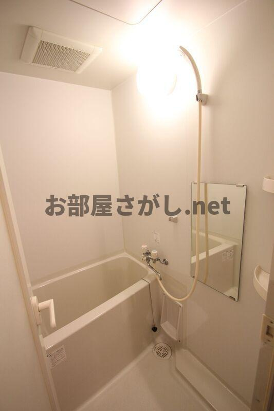 ヴァンクール【茗荷谷徒歩圏のネット無料1K／即入居可】の浴室
