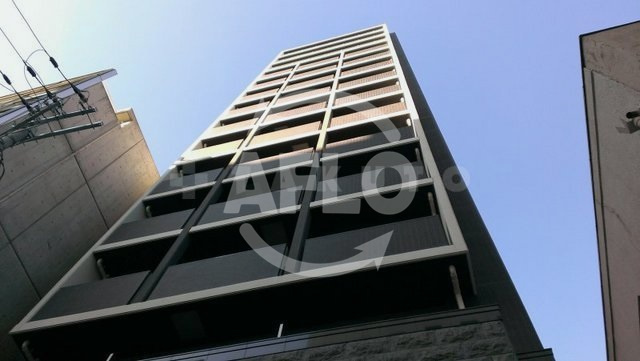 プレサンス堺筋本町駅前