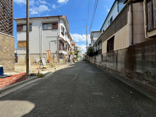 松川町2階建プラン　建築条件付土地の前面道路含む現地写真|＼未来を創る自由設計！／
お客様のご希望に沿って間取りを変更いたします！
お客様の理想のおうちをお聞かせくださいませ♪