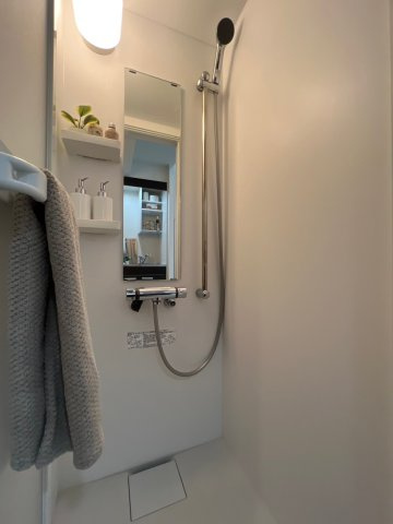 アジュール小岩のシャワールーム|別号室イメージの為、現状を優先致します。