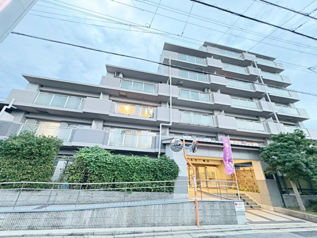 ペルル伏見桃山