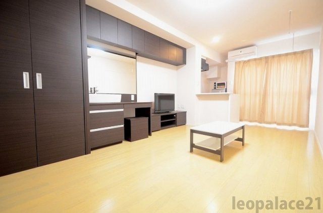 レオネクスト原の居間・リビング|備品や設備仕様は号室等により異なります現地をご確認下さい。