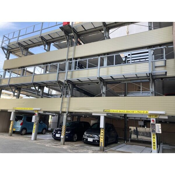 サンパティーク東片端　名古屋市賃貸　仲介手数料無料の駐車場