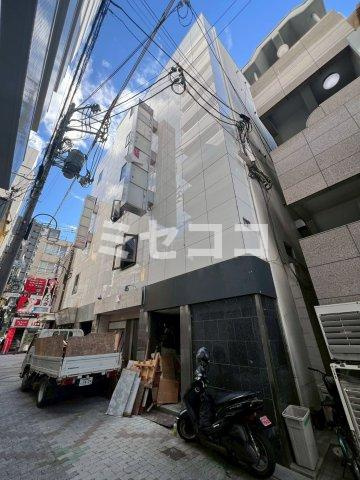 染川ビルの外観