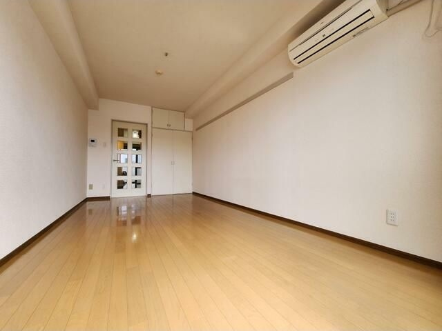 シャインドミールの居間・リビング