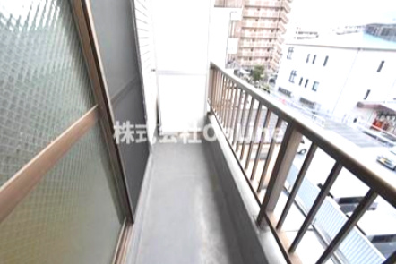 【バルコニー】