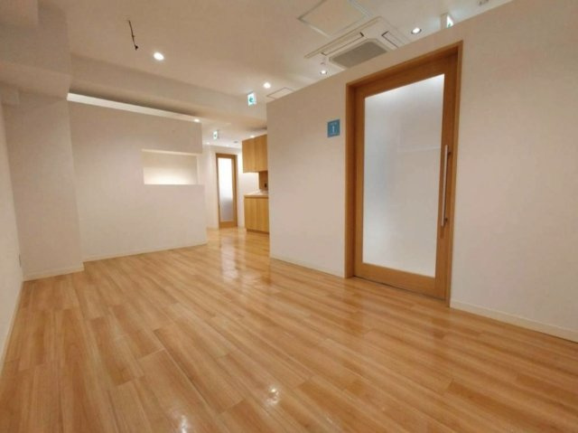 【内装】 | N8