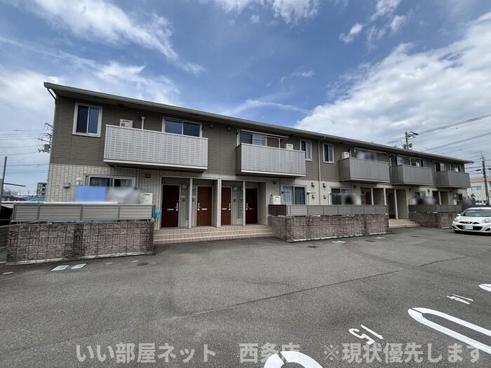 カサベルデの外観