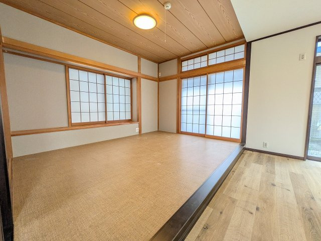 八王子市　丸山町　中古戸建ての内装|～小上がりになっている畳コーナー～