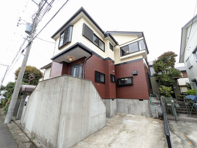 八王子市　丸山町　中古戸建ての外観|～小宮駅徒歩26分　内装リフォーム済戸建て　高台のやすらげるお住まいです～