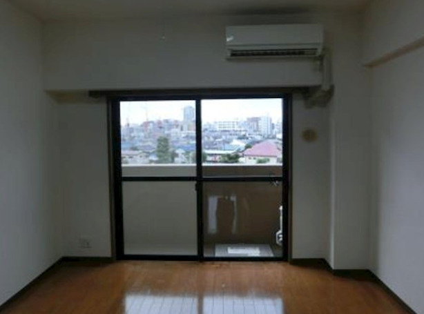 フェニックス新宿７丁目の居間・リビング