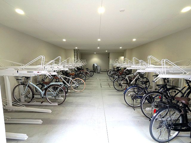 URBAN PARK浅草Ⅱの設備|屋内屋根付き駐輪場