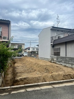 交野市松塚　第1期　売土地の前面道路含む現地写真