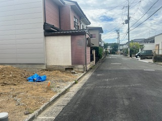 交野市松塚　第1期　売土地の前面道路含む現地写真