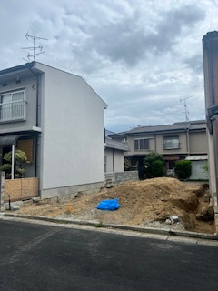 交野市松塚　第1期　売土地の前面道路含む現地写真