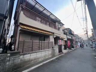 交野市私部４丁目土地の前面道路含む現地写真