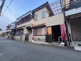 交野市私部４丁目土地の前面道路含む現地写真