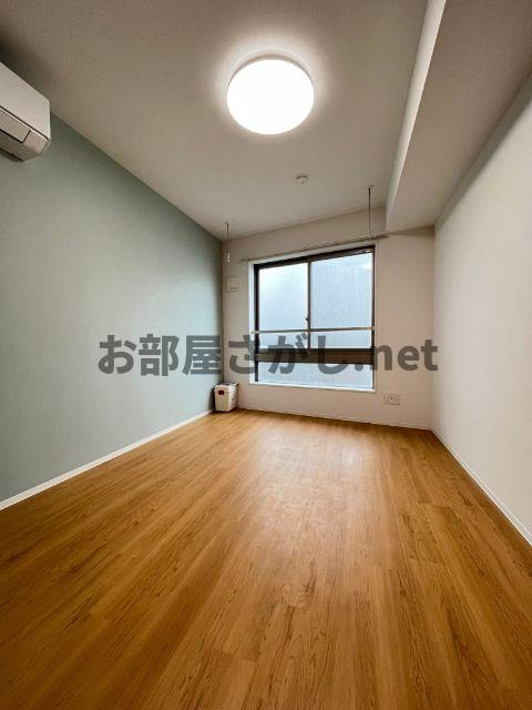 タスキＳｍａｒｔ千石Ⅲ【築浅デザイナーズ／即入居可】 の居間・リビング