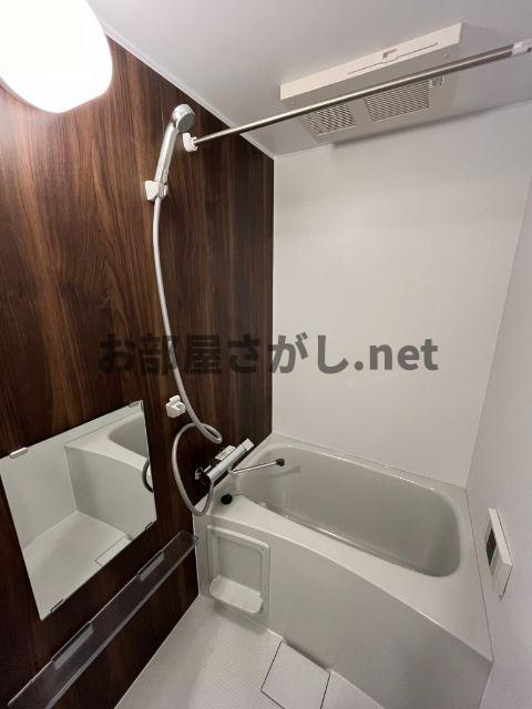 タスキＳｍａｒｔ千石Ⅲ【築浅デザイナーズ／即入居可】 の浴室