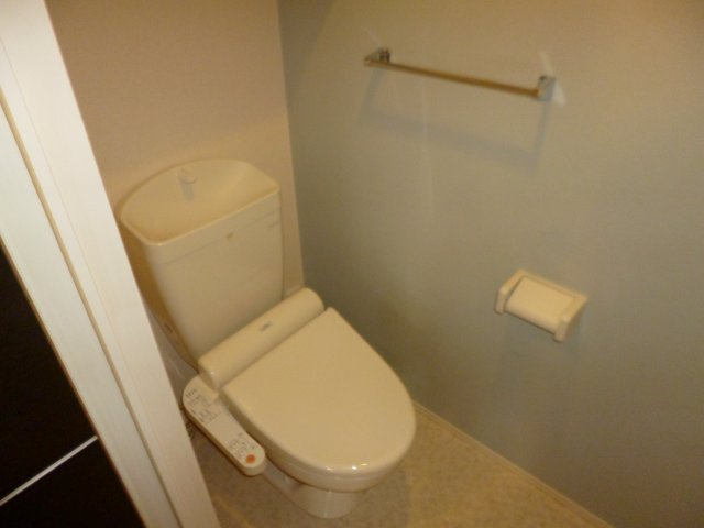 オークス金子Ｄのトイレ|温水洗浄便座