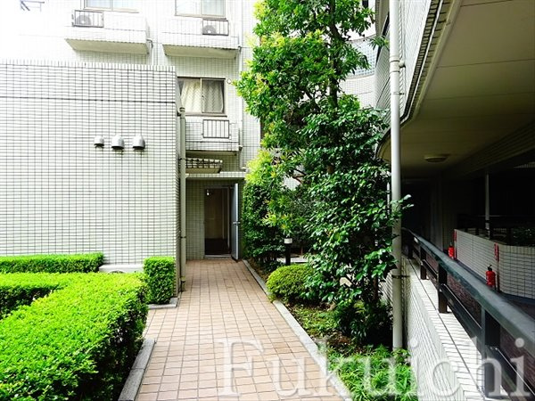 パークサイド碑文谷のロビー